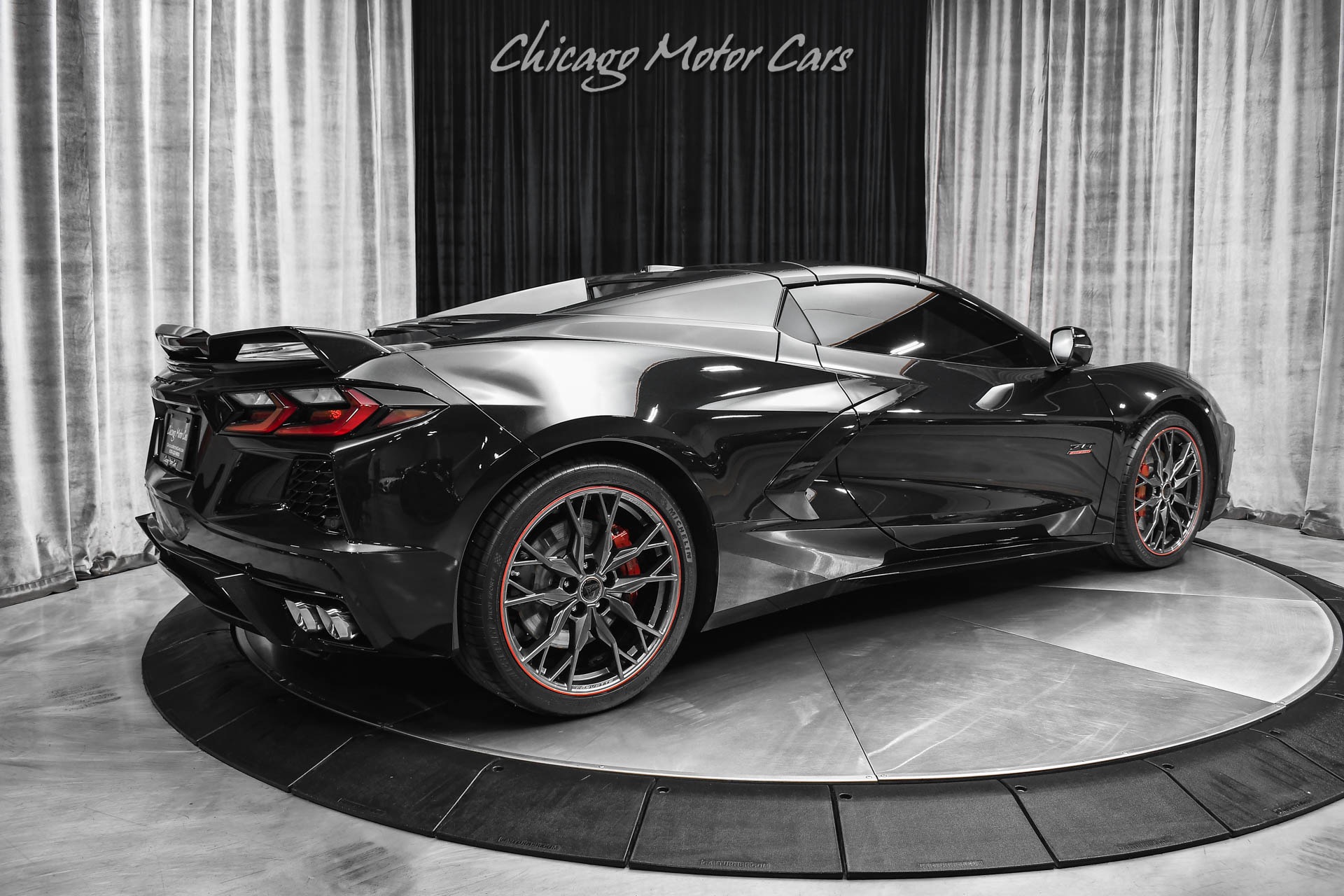 Used-2023-Chevrolet-Corvette-Stingray-3LT-Z51-70th-Anniversary-Convertible-HOT-Color-Combo-Front-Lift