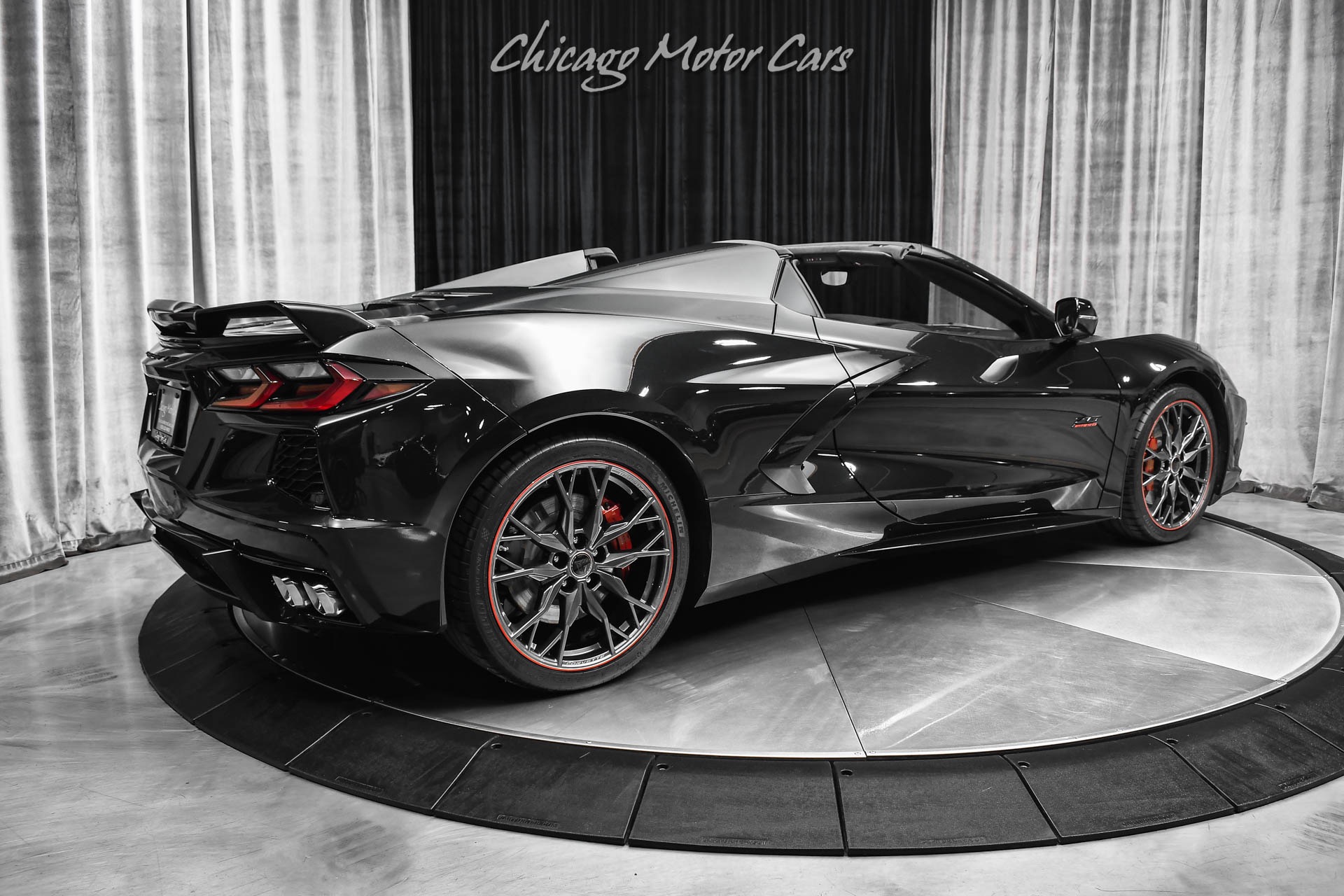 Used-2023-Chevrolet-Corvette-Stingray-3LT-Z51-70th-Anniversary-Convertible-HOT-Color-Combo-Front-Lift