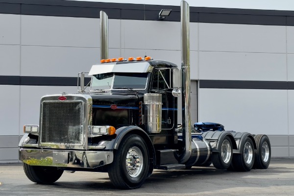 Used 2004 Peterbilt 379 Tri-axle day cab - cat c15 diesel - 18 speed - double wet kit - pto for sale Sold at Chicago Motor Cars in West Chicago IL 60185 2