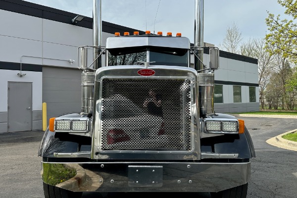 Used 2004 Peterbilt 379 Tri-axle day cab - cat c15 diesel - 18 speed - double wet kit - pto for sale Sold at Chicago Motor Cars in West Chicago IL 60185 3