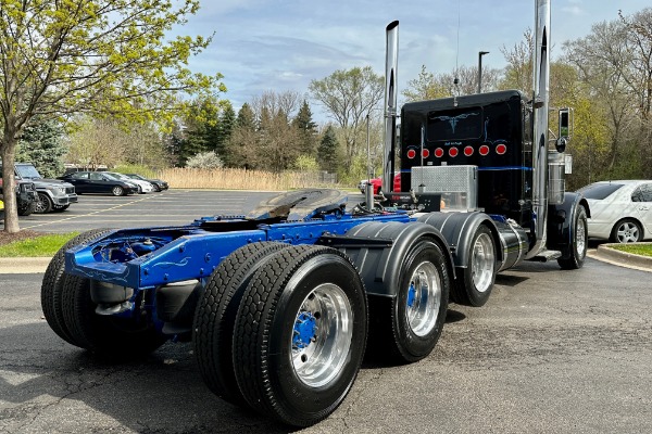Used 2004 Peterbilt 379 Tri-axle day cab - cat c15 diesel - 18 speed - double wet kit - pto for sale Sold at Chicago Motor Cars in West Chicago IL 60185 6