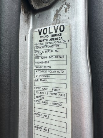Used-2012-Volvo-VNL-Sleeper---Volvo-D13-Power--Automatic---Raised-Roof-Sleeper
