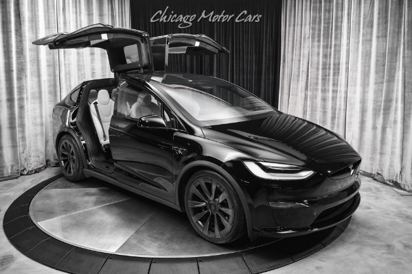Used-2022-Tesla-Model-X-Plaid-SUV-Autopilot-ONLY-5K-Miles-6-Seat-Layout-Quickest-Production-SUV