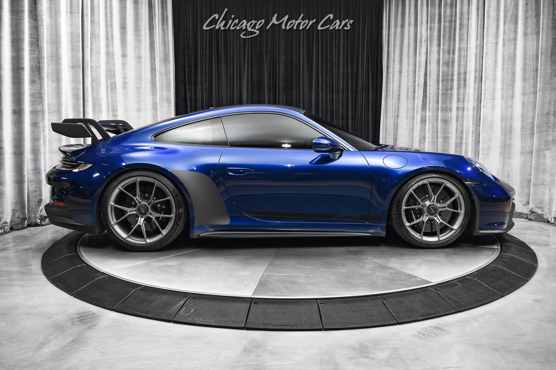 Car Man on X: Ice Grey Metallic 911 GT3RS on Indigo Blue