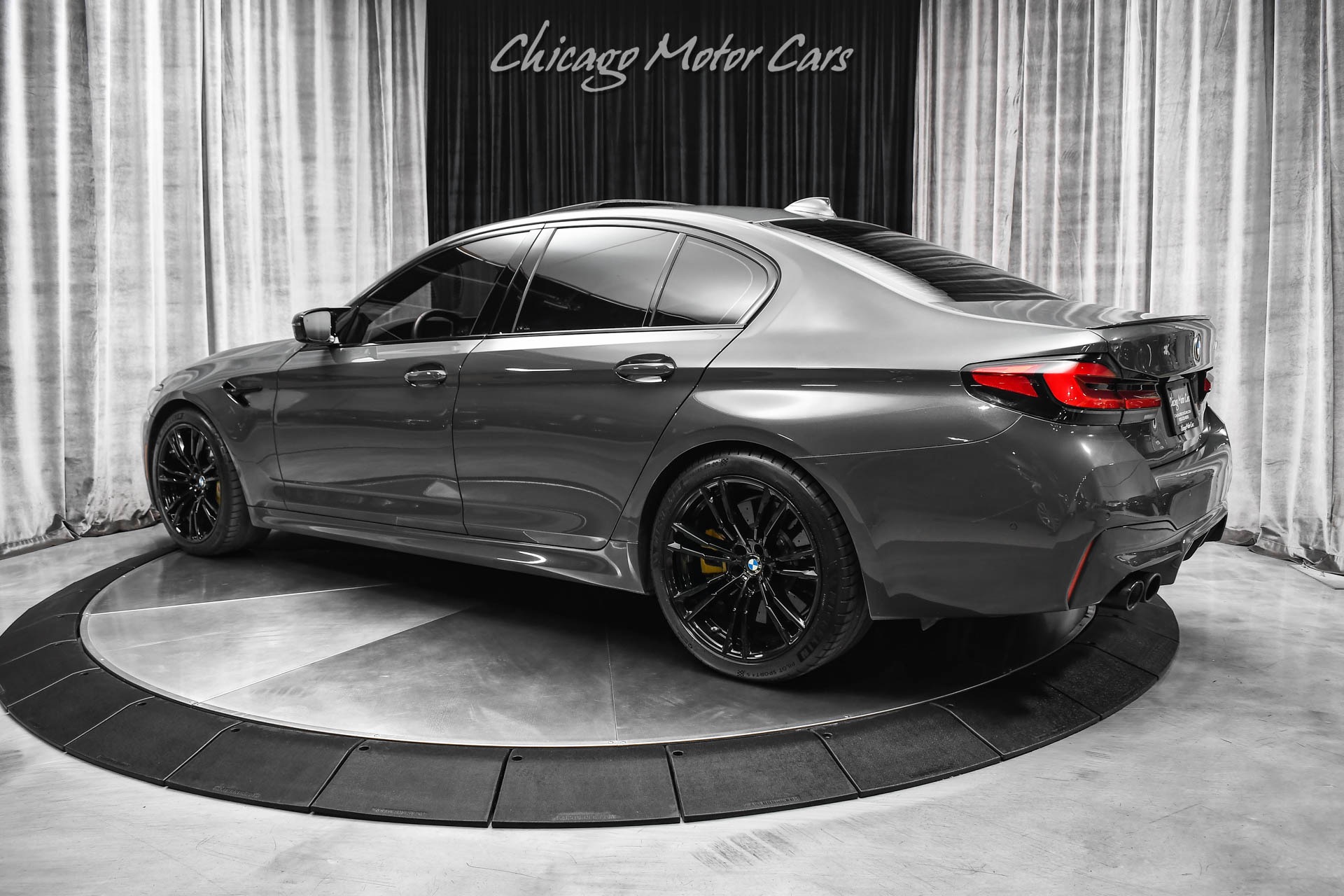 Used 2021 BMW M5 Hot Color Combo! Executive pkg! Driving