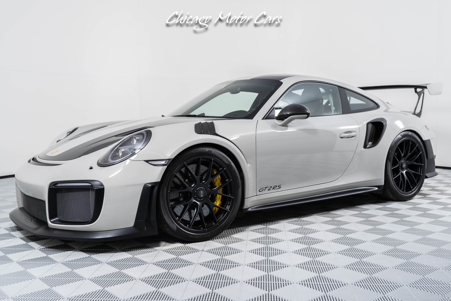 Used-2018-Porsche-911-GT2-RS-FULL-PFF-WEISSACH-PACKAGE-MAGNESIUM-WHEELS-FRONT-AXLE-LIFT-LOADED