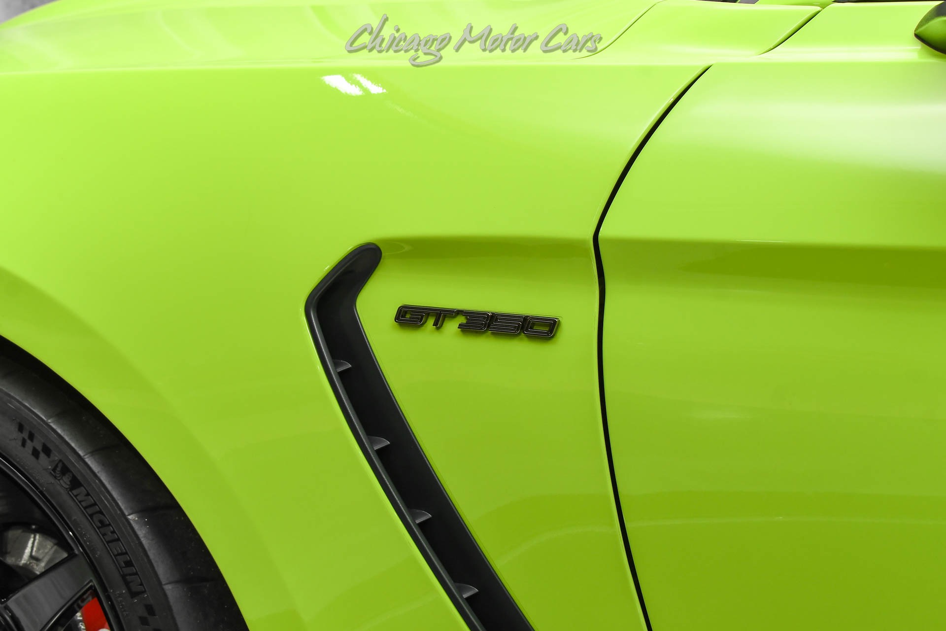 Used-2020-Ford-Mustang-Shelby-GT350R-Coupe-RARE-Grabber-Lime-Technology-Pkg-902A-Group