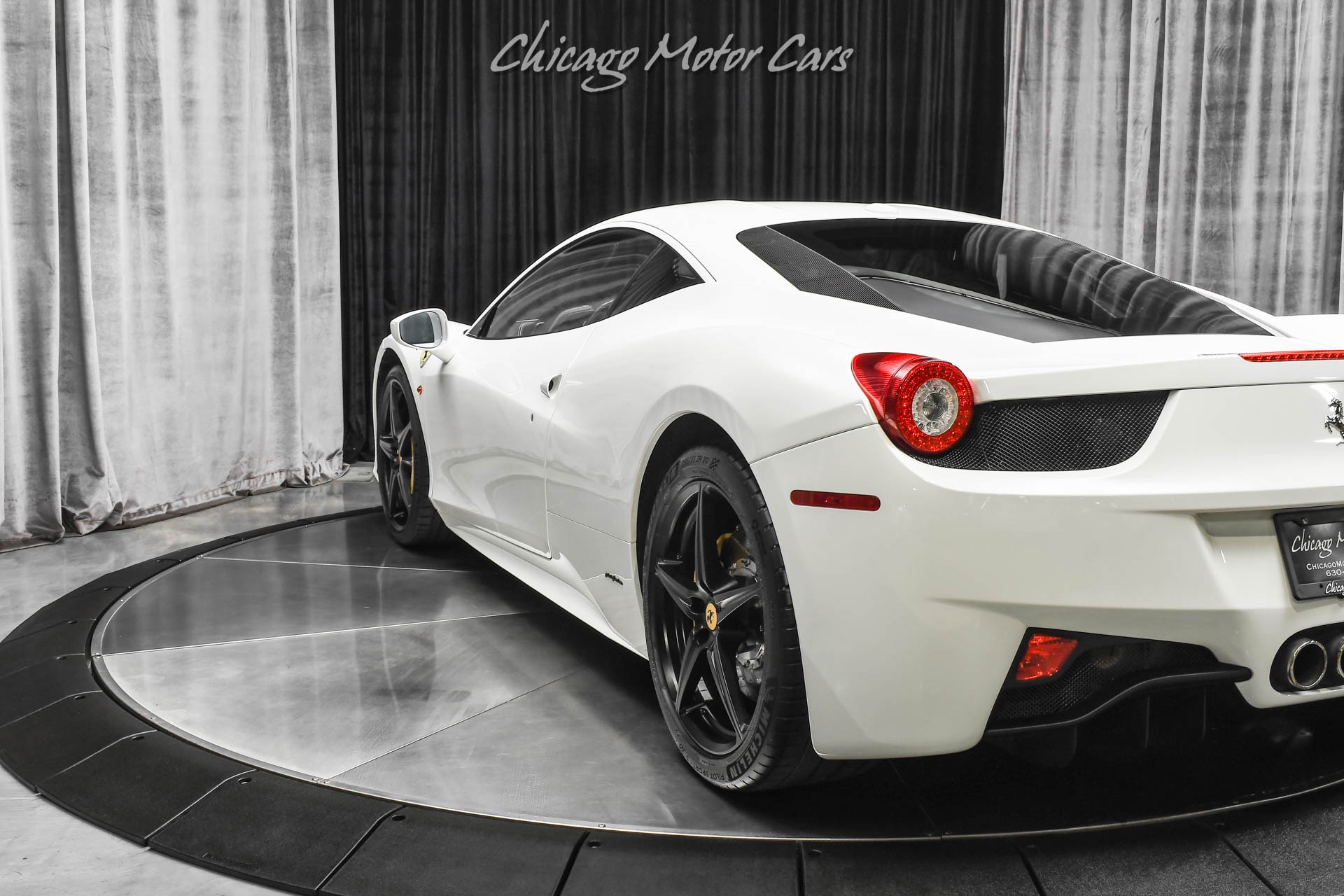 Used-2015-Ferrari-458-Italia-Coupe-Serviced-Loaded-Carbon-Fiber-Navigation-Rear-Cam-Perfect-Spec