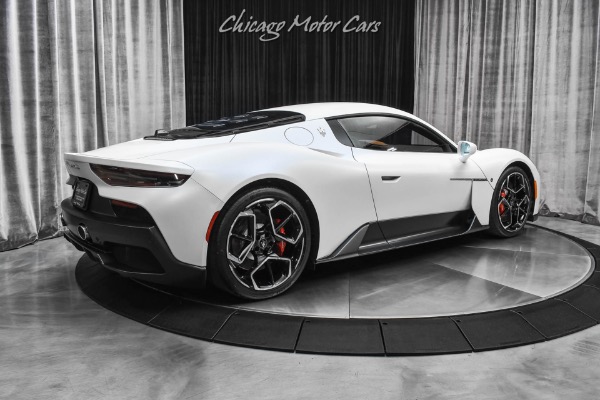Used 2022 Maserati MC20 Coupe Beautiful Color Combo! Only 188 Miles! Well Optioned! for sale Sold at Chicago Motor Cars in West Chicago IL 60185 5