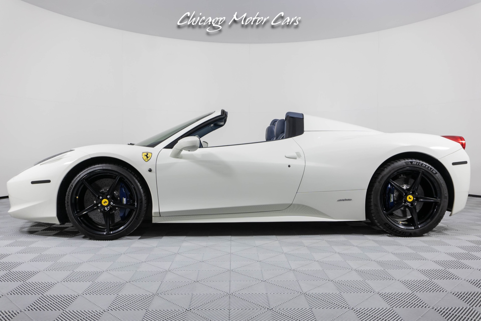 Used-2015-Ferrari-458-Spider-Convertible-1of1-Spec-Full-Carbon-Fiber-Interior-Blue-Seats