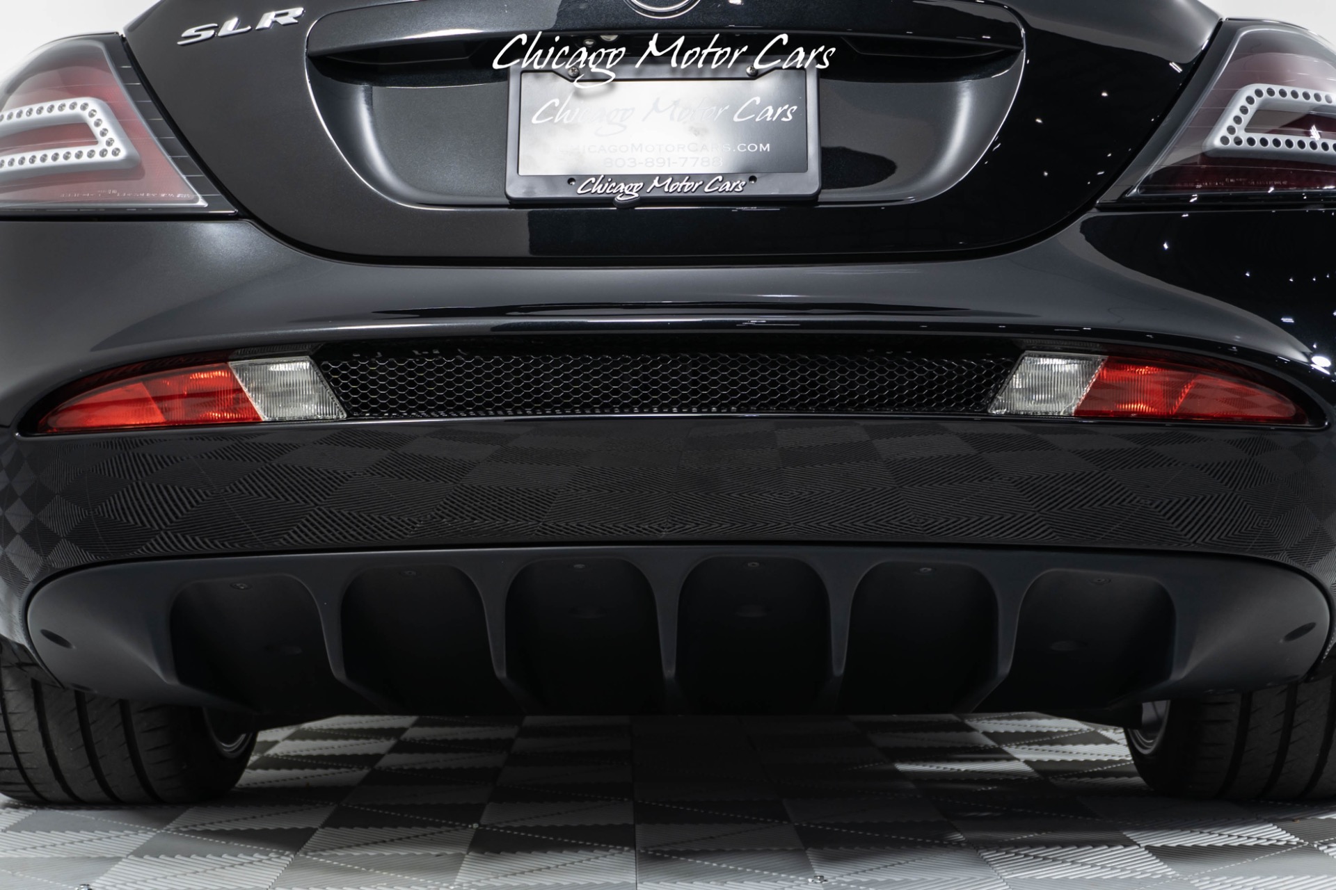 Used-2006-Mercedes-Benz-SLR-McLaren-SUPER-RARE-PRISTINE-1-OWNER-GULLWING-DOORS-ONLY-2K-MILES