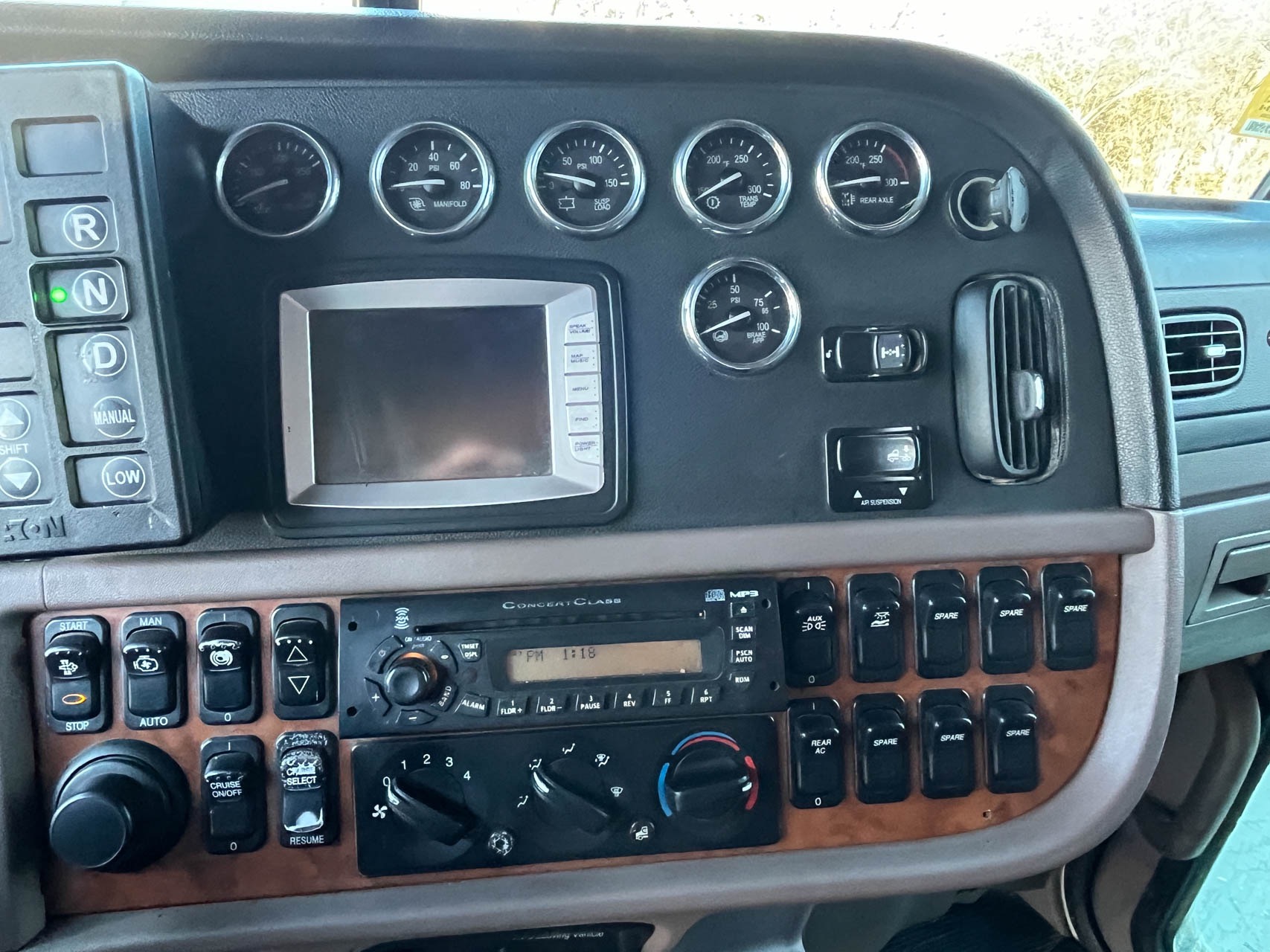 2010 PETERBILT 384 - Image 13