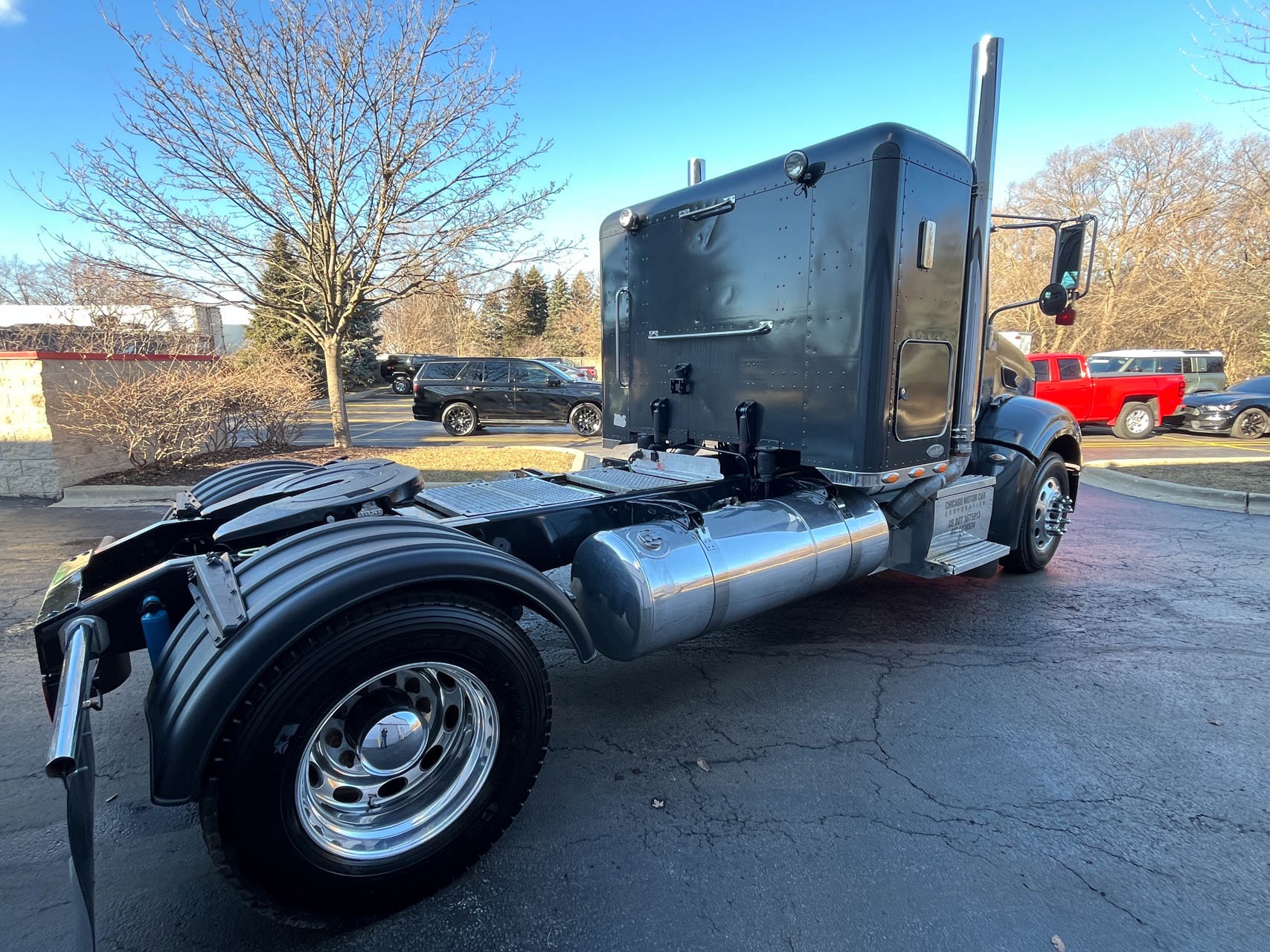 2010 PETERBILT 384 - Image 4