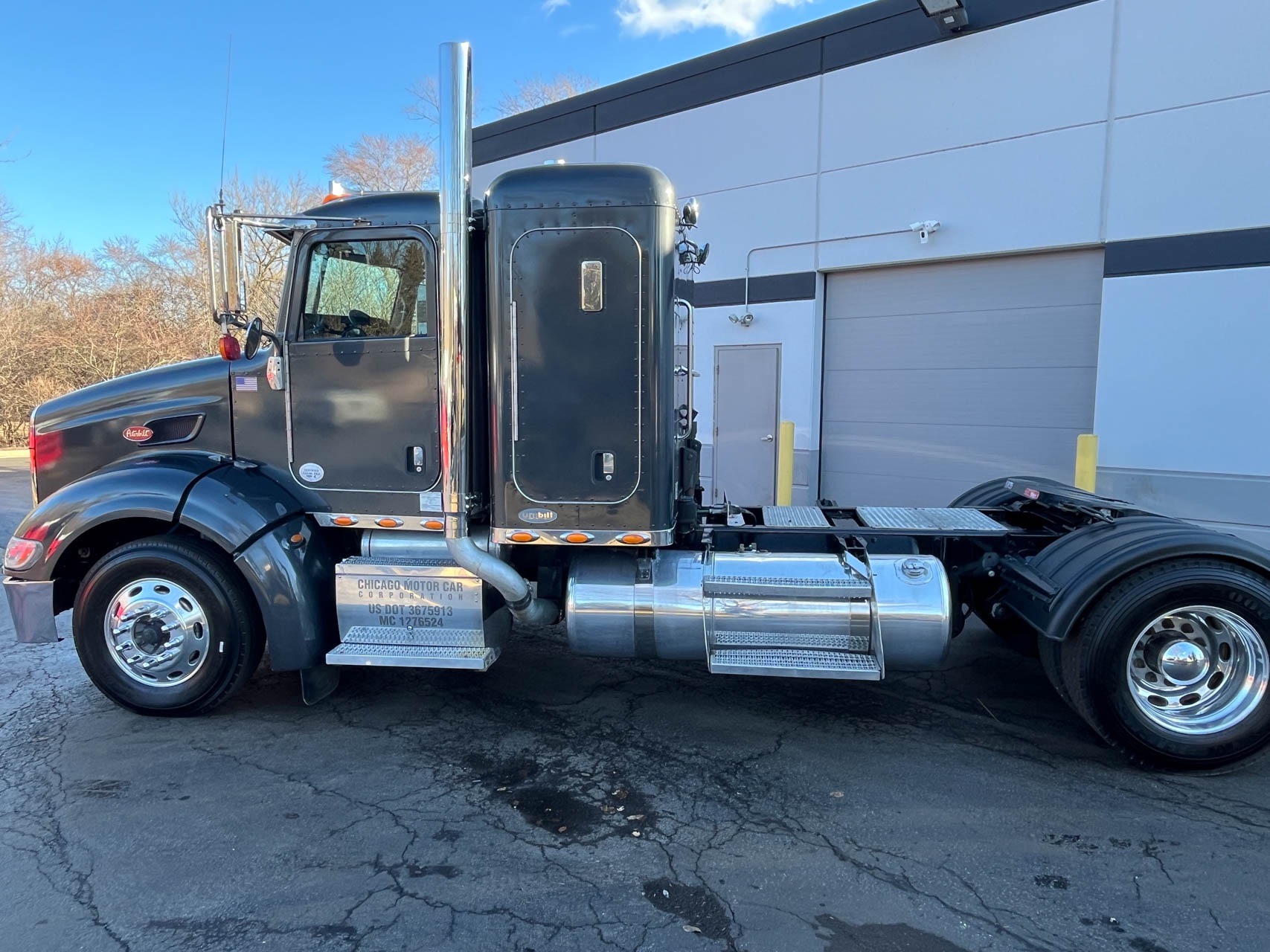 2010 PETERBILT 384 - Image 7
