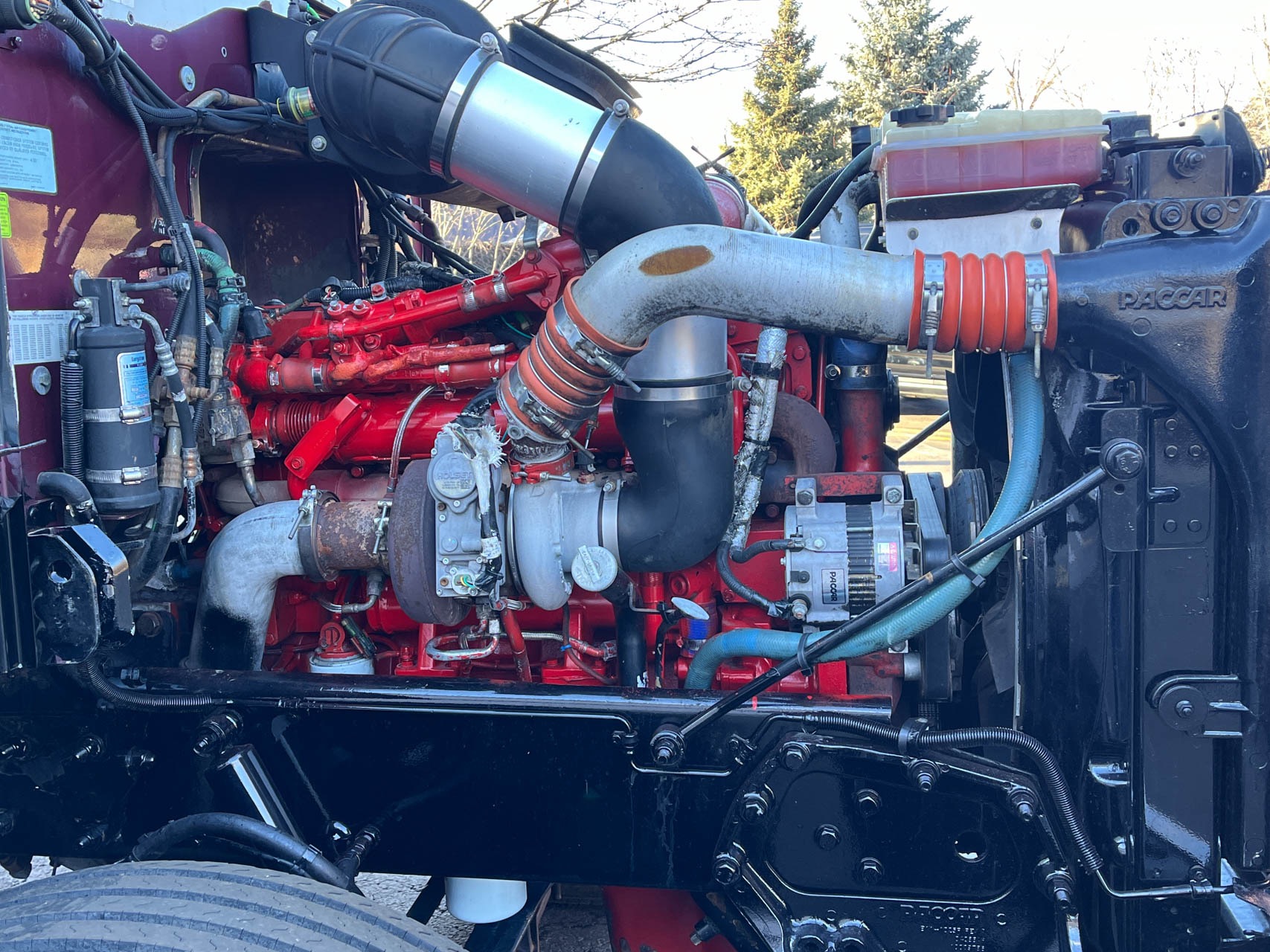 2010 PETERBILT 384 - Image 9