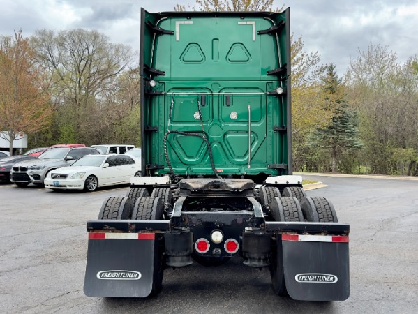Used 2018 Freightliner Cascadia 125 SLEEPER - DETROIT Diesel - 505 Horsepower - automatic for sale Sold at Chicago Motor Cars in West Chicago IL 60185 6