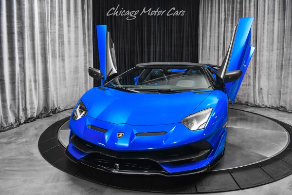 Used 2021 Lamborghini Aventador LP770-4 SVJ Roadster! ONLY 1K Miles! RARE Color Combo! TONS of Carbon! for sale Sold at Chicago Motor Cars in West Chicago IL 60185 2