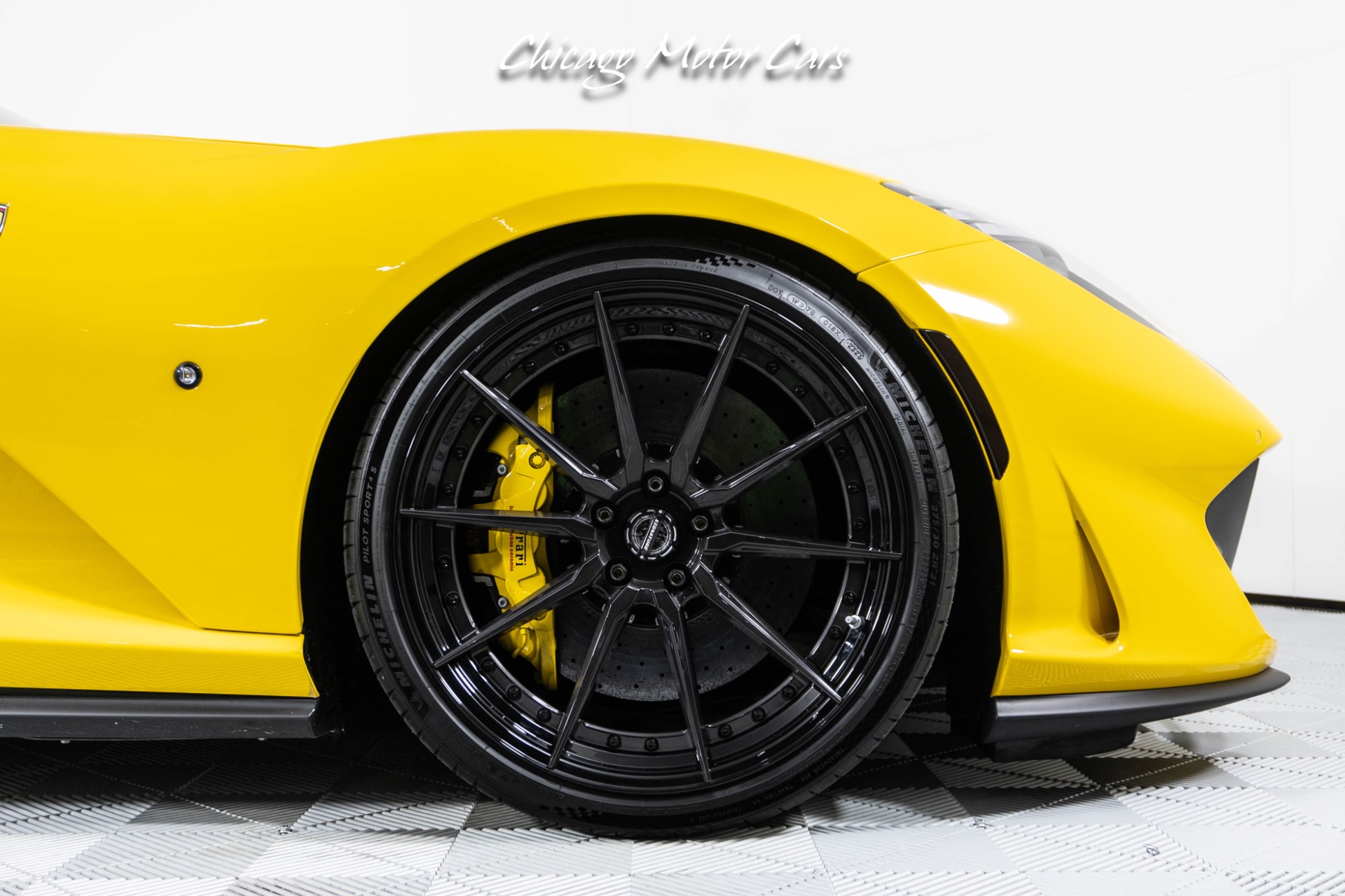 Used-2018-Ferrari-812-Superfast-Carbon-Race-Seats-Pearl-Yellow-Front-Lift-Carbon-LEDS-Loaded