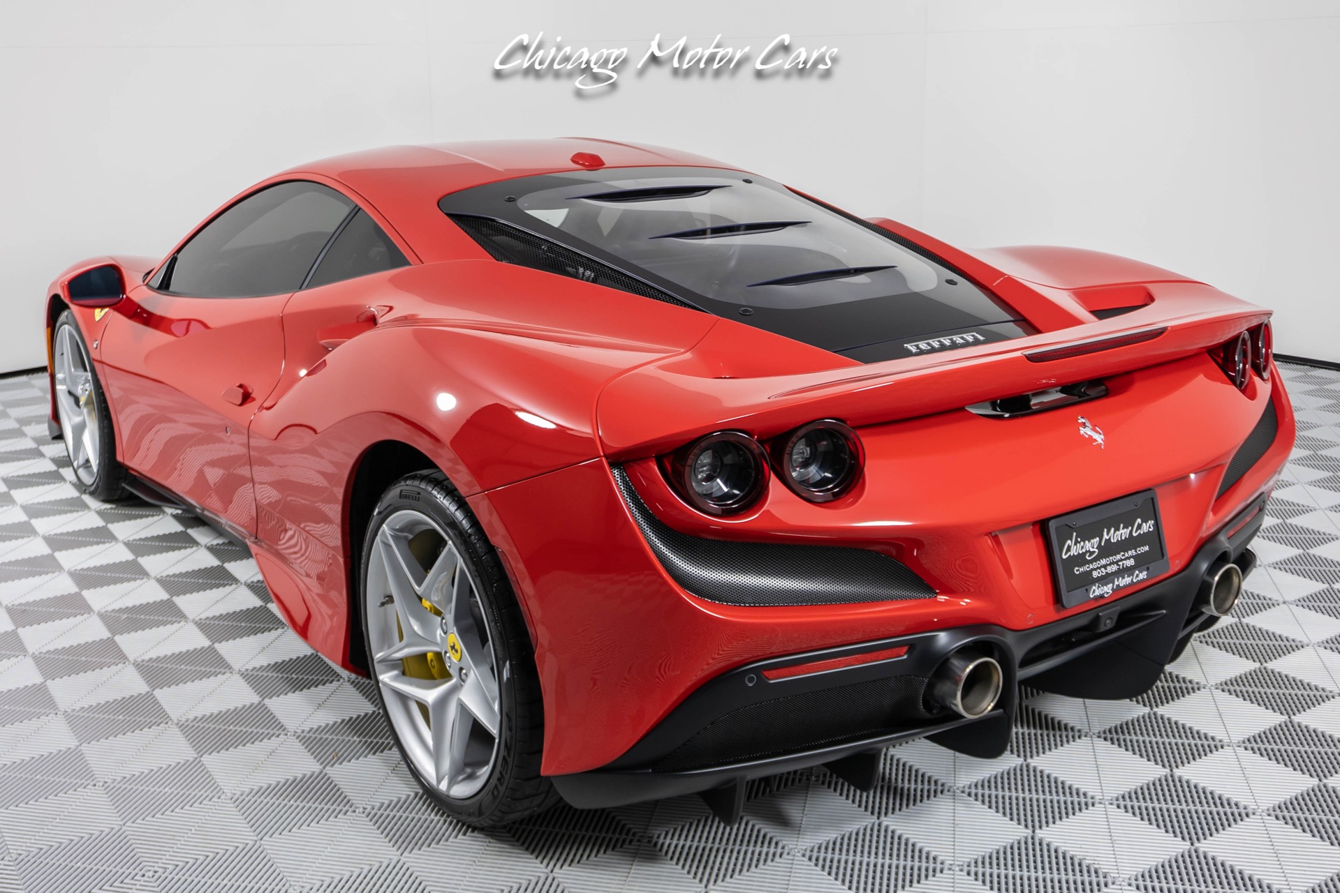 Used-2021-Ferrari-F8-Tributo-SUSPENSION-LIFTER-CARBON-FIBER-STEERING-WHEEL-COLOURED-STITCHING-LOADED