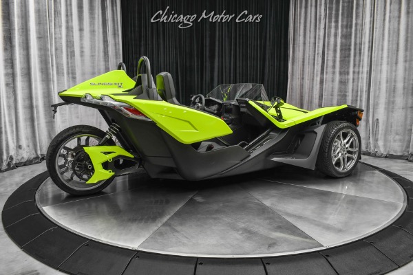 Used 2023 Polaris Slingshot SL AutoDrive Roadster-ONLY 24 MILES!-Neon Lime-Rockford Fosgate Audio for sale Sold at Chicago Motor Cars in West Chicago IL 60185 5