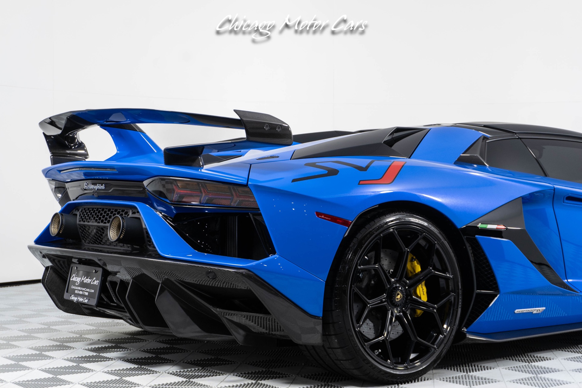 Used-2021-Lamborghini-Aventador-LP770-4-SVJ-Roadster-RARE-Blu-Nila-Paint-Electric-Heated-Seats