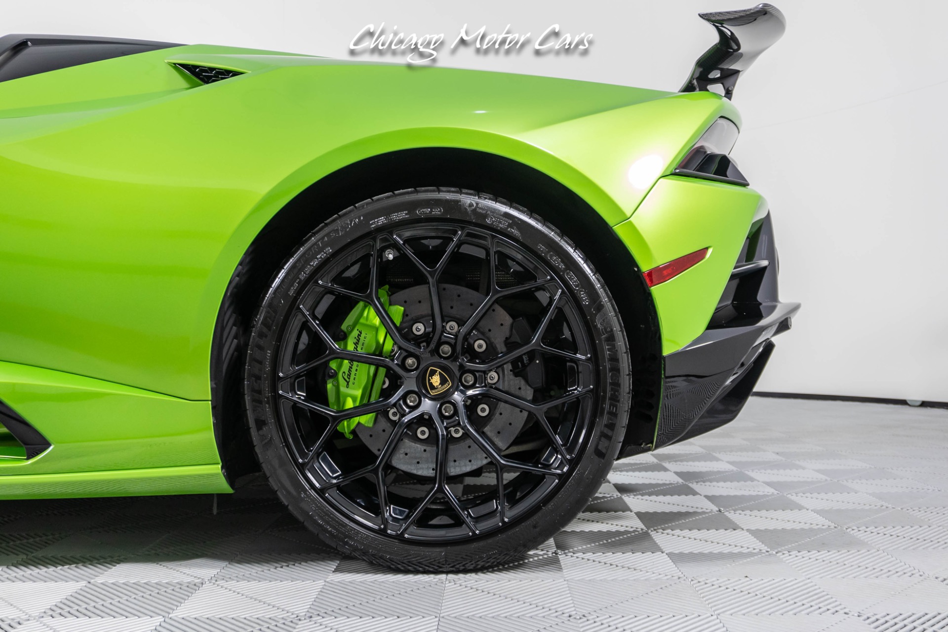 Used 2020 Lamborghini Huracan Evo Spyder LP640-4 Verde Selvans VF