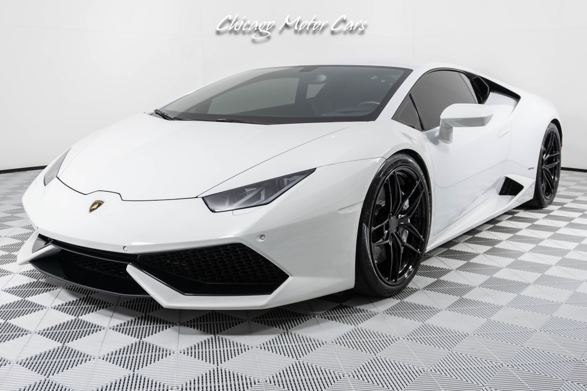 Used-2016-Lamborghini-Huracan-ONLY-1K-Miles-PPF-LIFT-SYSTEM