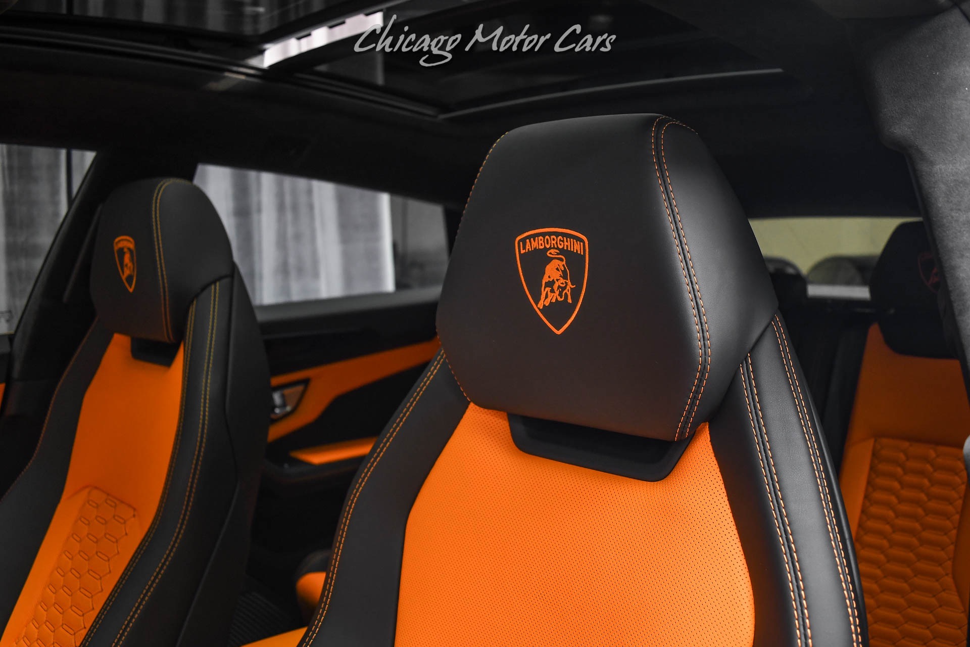 Used-2022-Lamborghini-Urus-SUV-B-O-3D-Audio-HOT-Color-Combo-Style-Pkg-Taigete-Wheels-Comfort-Seats