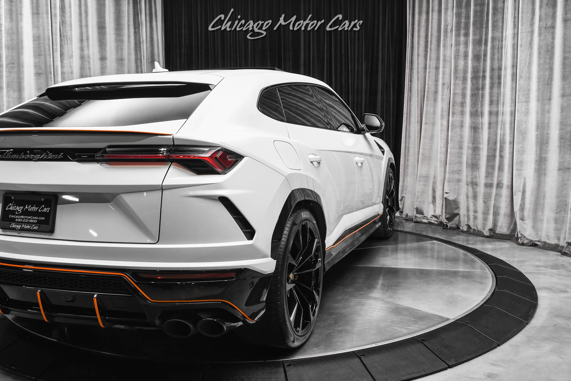 Used-2022-Lamborghini-Urus-SUV-B-O-3D-Audio-HOT-Color-Combo-Style-Pkg-Taigete-Wheels-Comfort-Seats