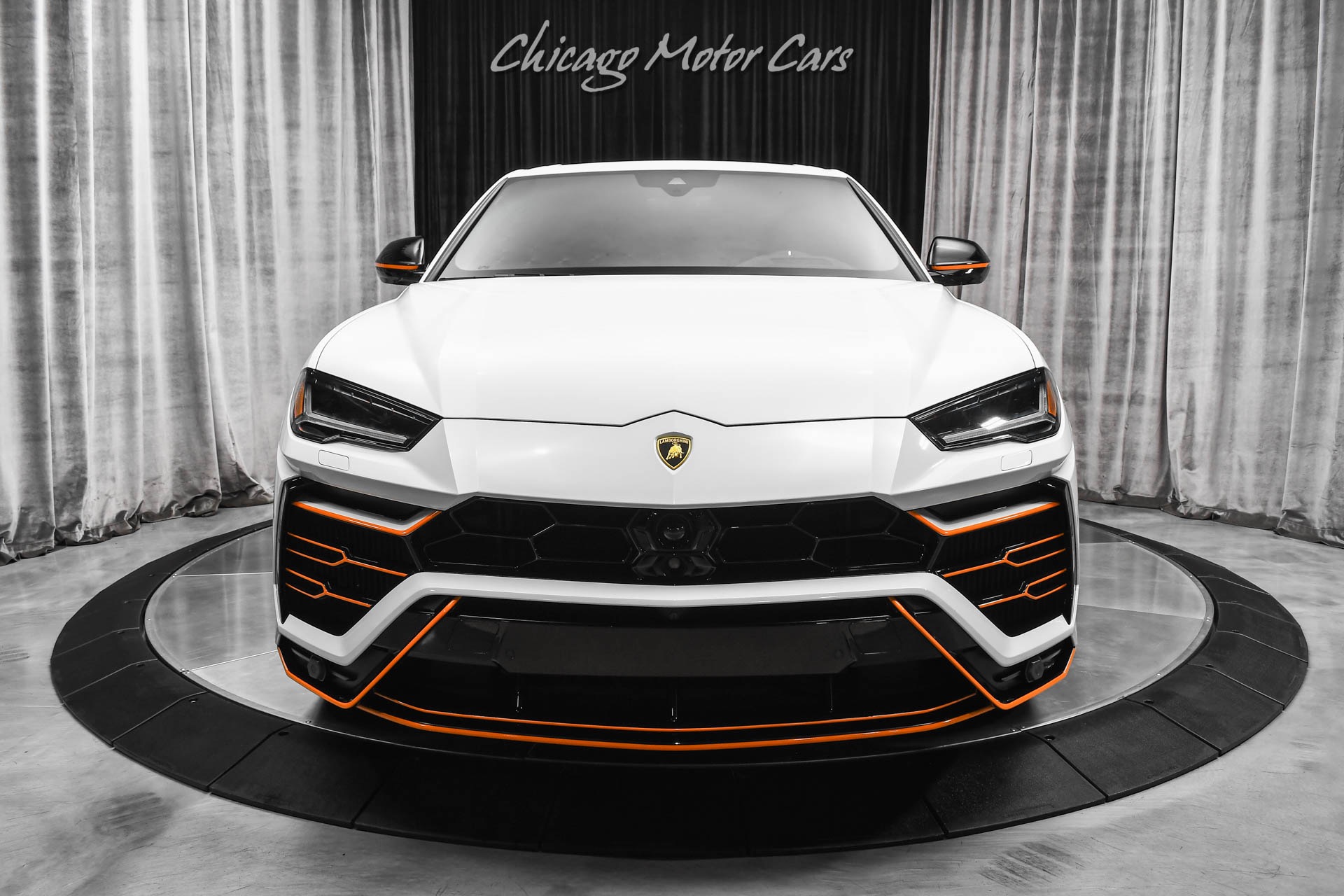 Used-2022-Lamborghini-Urus-SUV-B-O-3D-Audio-HOT-Color-Combo-Style-Pkg-Taigete-Wheels-Comfort-Seats