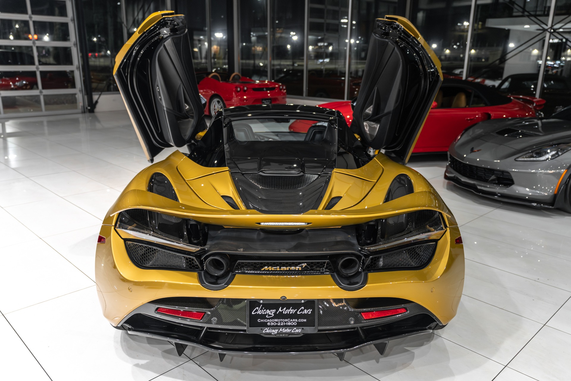 Used-2019-McLaren-720S-Spider-Luxury-Exterior-Carbon-Fiber-Pkg-Electrochomic-Roof-Just-Serviced