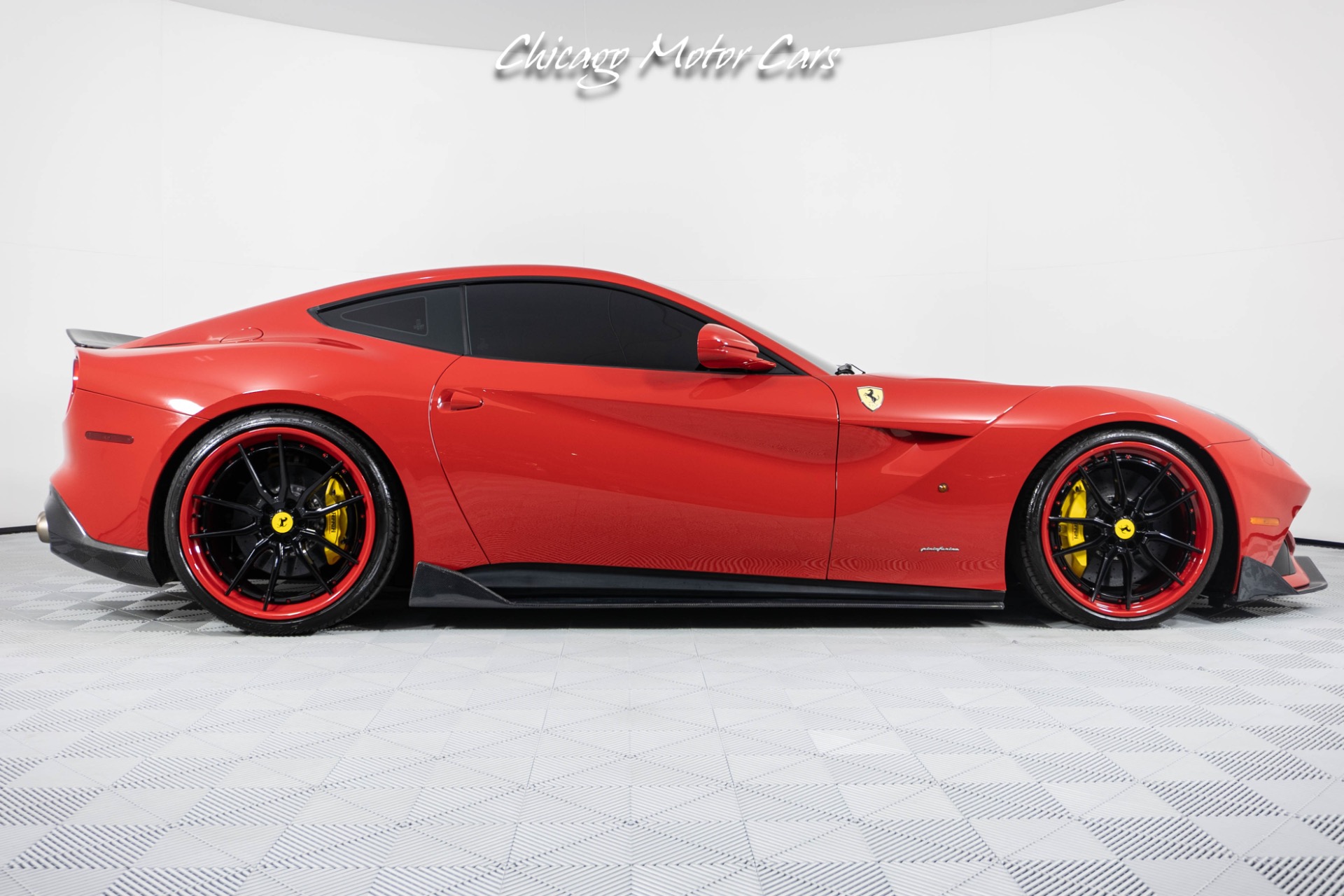 Used-2017-Ferrari-F12-berlinetta-NOVITEC-WHEELS---SPRINGS-Carbon-Fiber-HIGHLY-DESIRED-FACTORY-OPTIONS