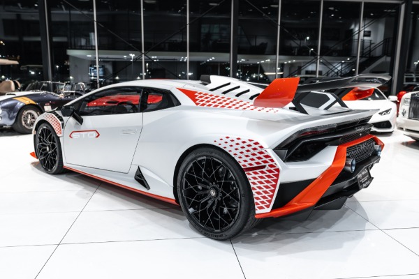 Used 2022 Lamborghini Huracan LP640-2 STO Matte White Color Combo! Vehicle Lift System! LOADED! for sale Sold at Chicago Motor Cars in West Chicago IL 60185 3
