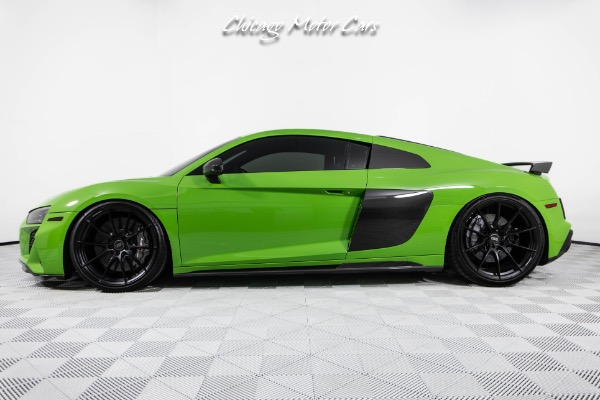 Used 2020 Audi R8 V10 Performance Coupe! Tons of Carbon Fiber! 1 of 7 in  Kyalami Green! VR Forged Wheels! for sale Sold at Chicago Motor Cars in West Chicago IL 60185 2