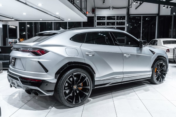 Used 2020 Lamborghini Urus SUV Advanced 3D Sound!  FULL ADAS Pkg! Style Pkg! Carbon Fiber! Stealth PPF for sale Sold at Chicago Motor Cars in West Chicago IL 60185 5