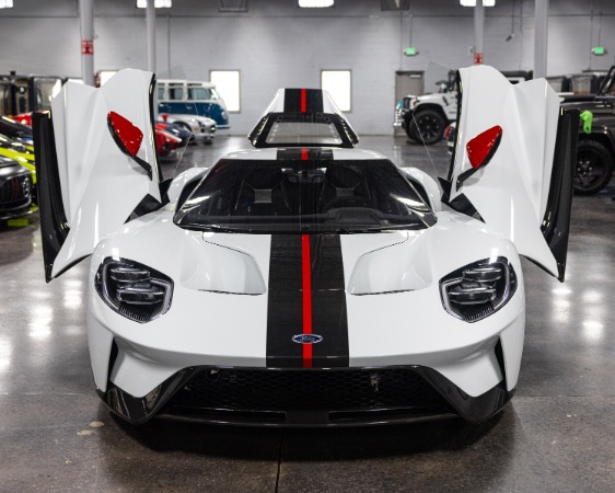 Used-2020-Ford-GT-RARE-Frozen-White-Ext-Carbon-Pkg-Carbon-Graphics-PKG-ONLY-500-Miles