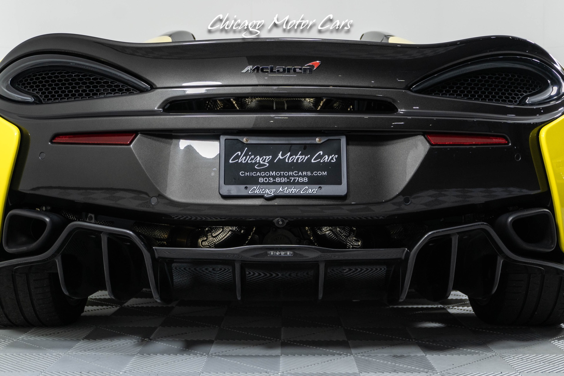 Used-2018-McLaren-570S-Spider-VEHICLE-FRONT-LIFT-SYSTEM-LOW-MILES-SPORT-EXHAUST