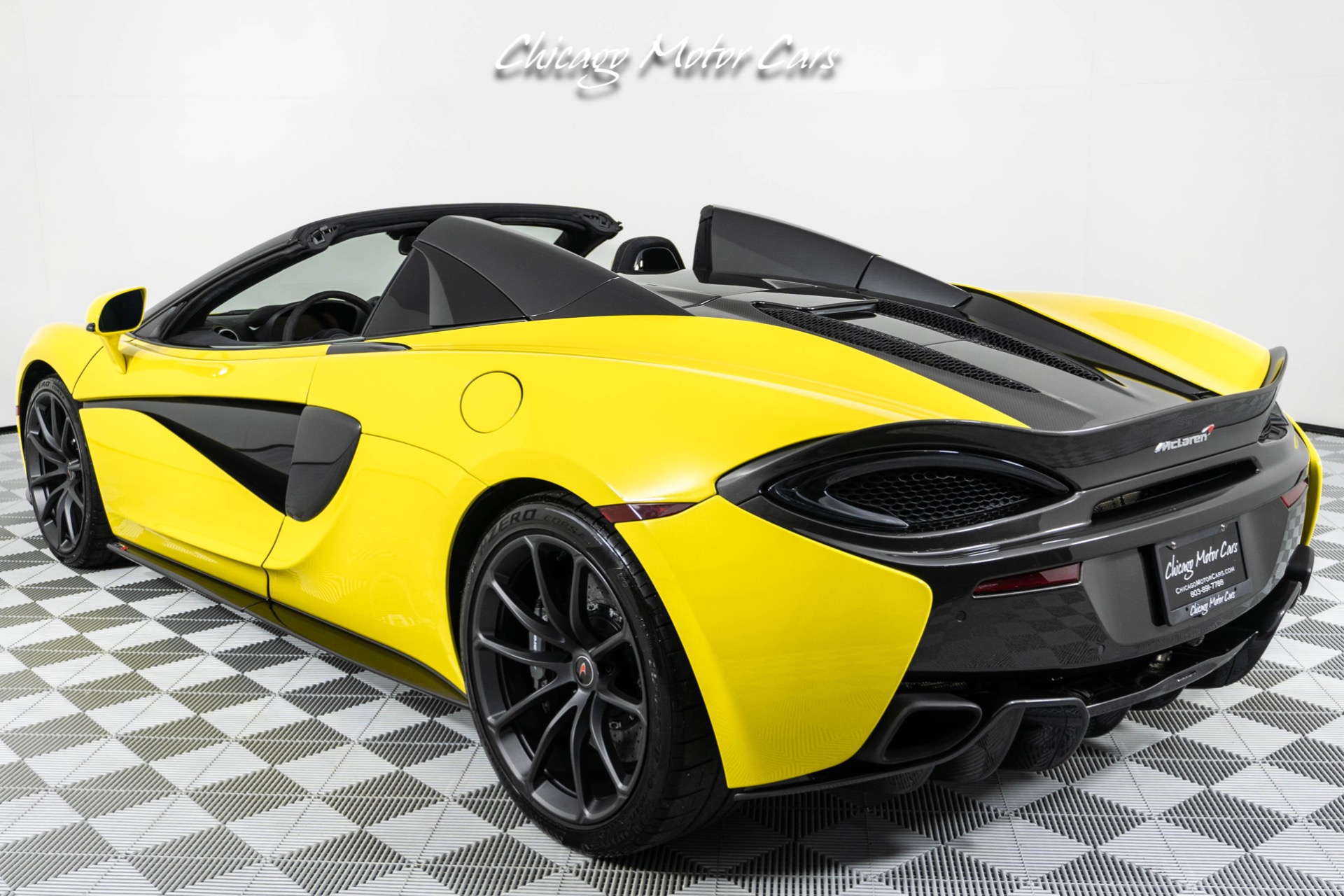 Used-2018-McLaren-570S-Spider-VEHICLE-FRONT-LIFT-SYSTEM-LOW-MILES-SPORT-EXHAUST