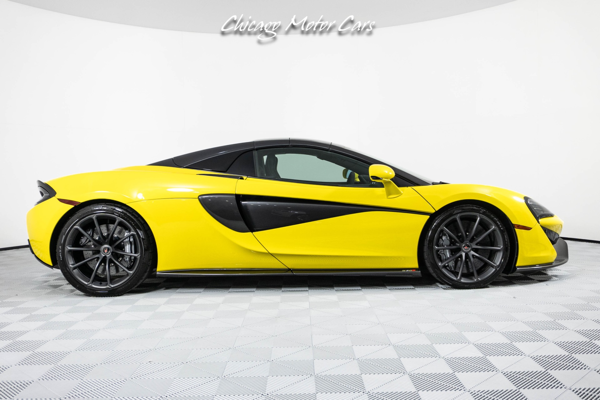 Used-2018-McLaren-570S-Spider-VEHICLE-FRONT-LIFT-SYSTEM-LOW-MILES-SPORT-EXHAUST