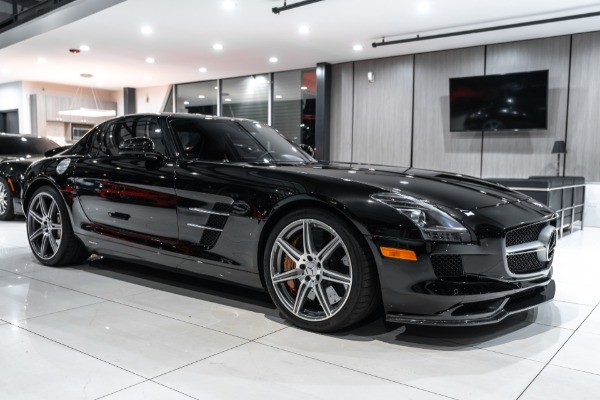 Used 2012 Mercedes-Benz SLS AMG Gullwing Coupe LOW Miles! AMG Carbon Ceramic! HOT Spec! Exclusive Interior! for sale Sold at Chicago Motor Cars in West Chicago IL 60185 6