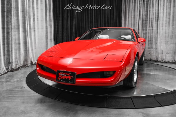 Used 1992 Pontiac Firebird Formula! Clean example! Rare 5-Speed Manual! for sale Sold at Chicago Motor Cars in West Chicago IL 60185 2