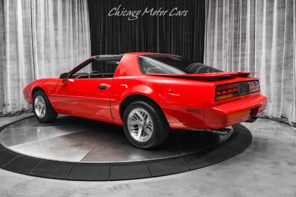 Used 1992 Pontiac Firebird Formula! Clean example! Rare 5-Speed Manual! for sale Sold at Chicago Motor Cars in West Chicago IL 60185 3