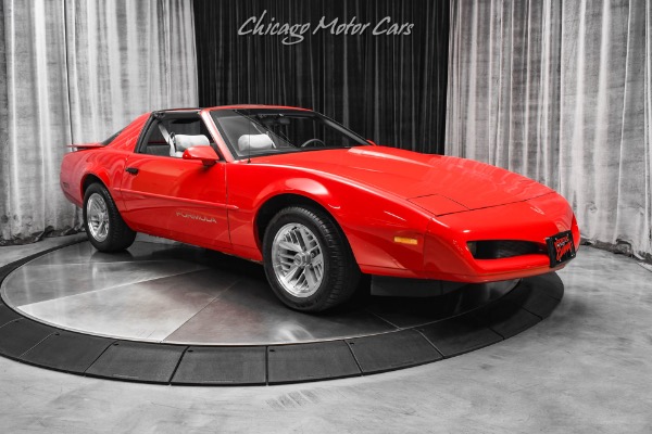 Used 1992 Pontiac Firebird Formula! Clean example! Rare 5-Speed Manual! for sale Sold at Chicago Motor Cars in West Chicago IL 60185 6