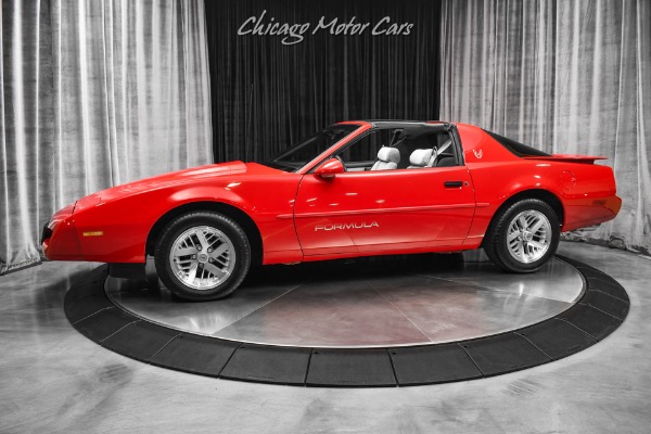 Used 1992 Pontiac Firebird Formula! Clean example! Rare 5-Speed Manual! for sale Sold at Chicago Motor Cars in West Chicago IL 60185 1