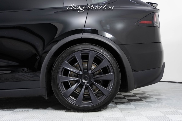 Used 2022 Tesla Model X Plaid CARBON FIBER INTERIOR! AUTOPILOT! TURBINE WHEELS for sale Sold at Chicago Motor Cars in West Chicago IL 60185 5