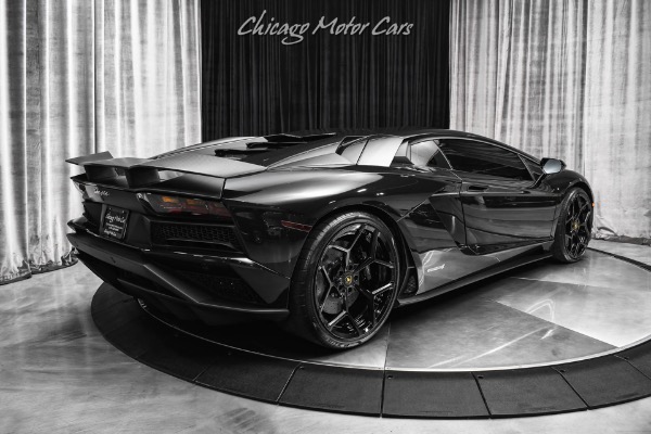 Used 2018 Lamborghini Aventador LP740-4 S Ad Personam Interior! Style Pkg! Ryft Exhaust! Carbon Fiber! for sale Sold at Chicago Motor Cars in West Chicago IL 60185 5