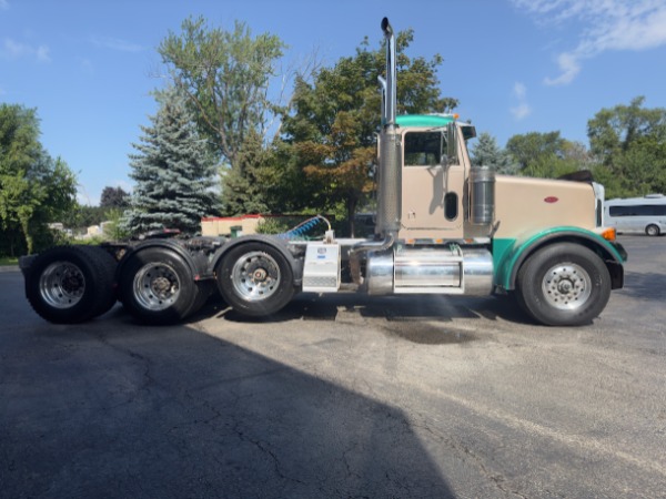 Used 2001 Peterbilt 378 heavy-haul tri-axle Day-Cab - Cat C16 - 625 HP - 18 Speed Manual for sale Sold at Chicago Motor Cars in West Chicago IL 60185 5
