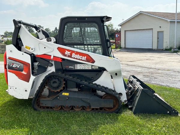 Used 2021 Bobcat T64 Skidsteer for sale Sold at Chicago Motor Cars in West Chicago IL 60185 4