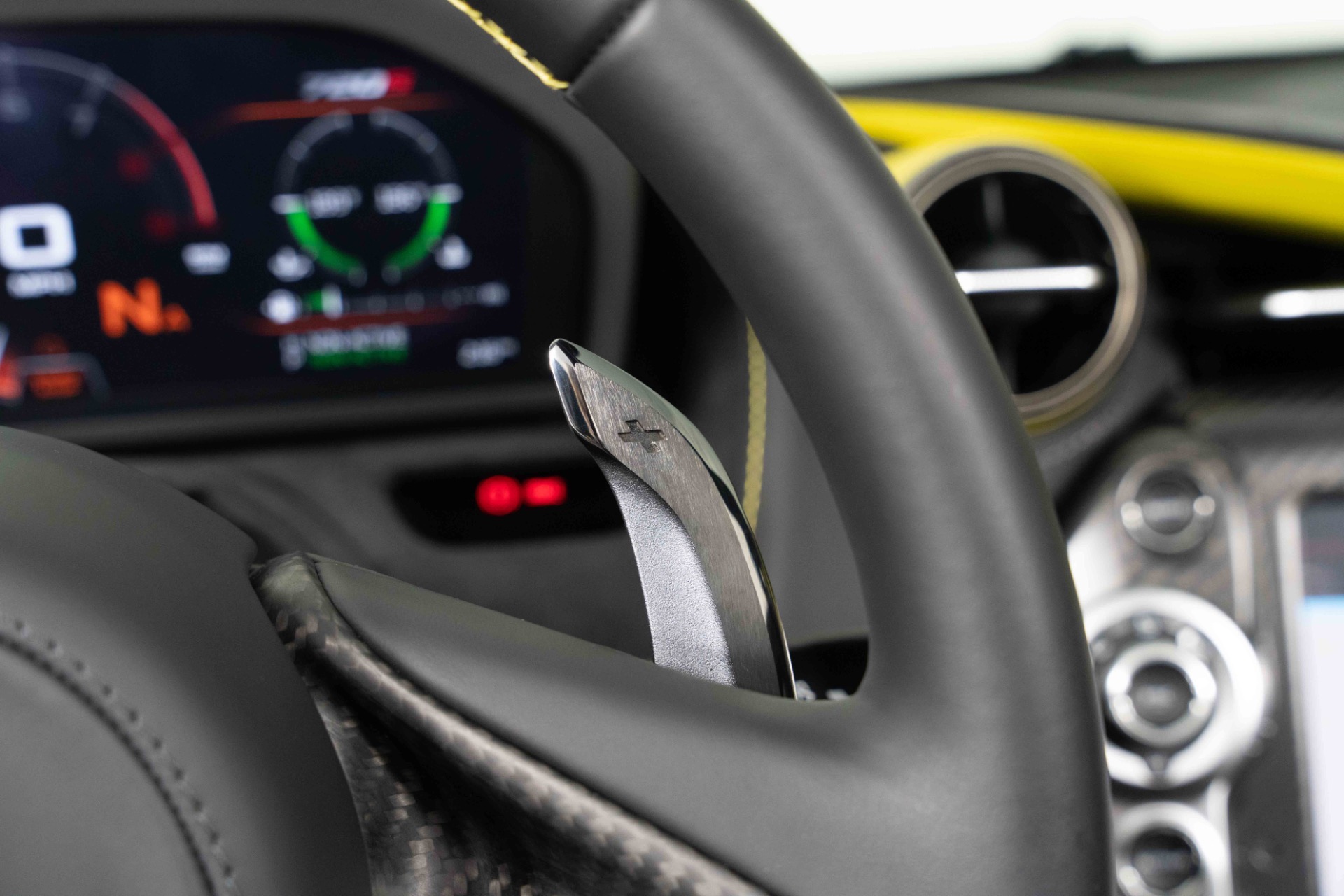 Used-2022-McLaren-720S-Spyder-LOW-MILES-Fully-Loaded-Black-Over-Yellow