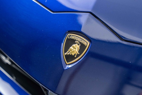 Used 2019 Lamborghini Urus Fully Loaded! Rare Blue! for sale Sold at Chicago Motor Cars in West Chicago IL 60185 6